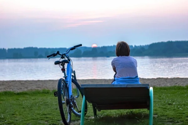 Menjalani Hari Tanpa Rasa Terbebani Lewat Langkah Sederhana
